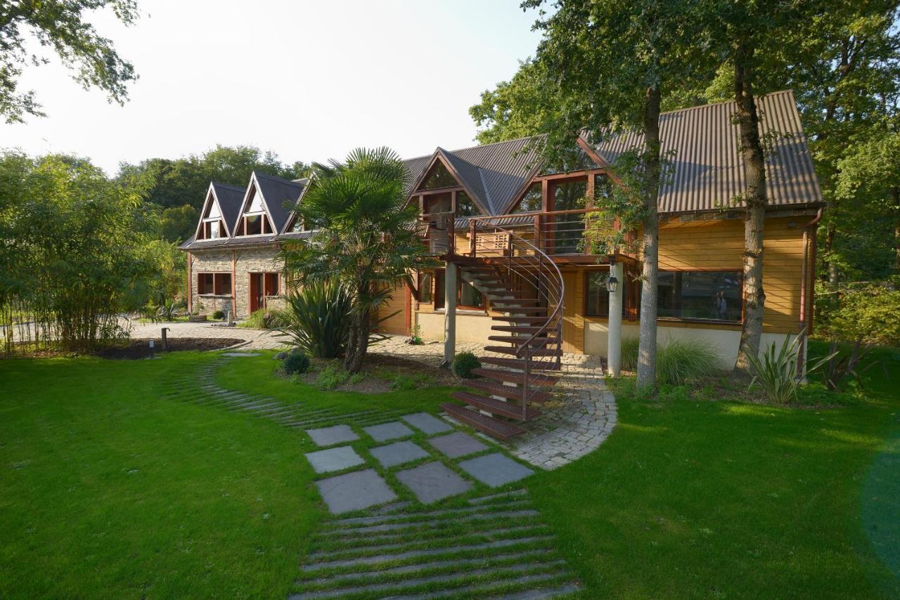 La Maison Dans Les Bois Soucelles Exterior photo