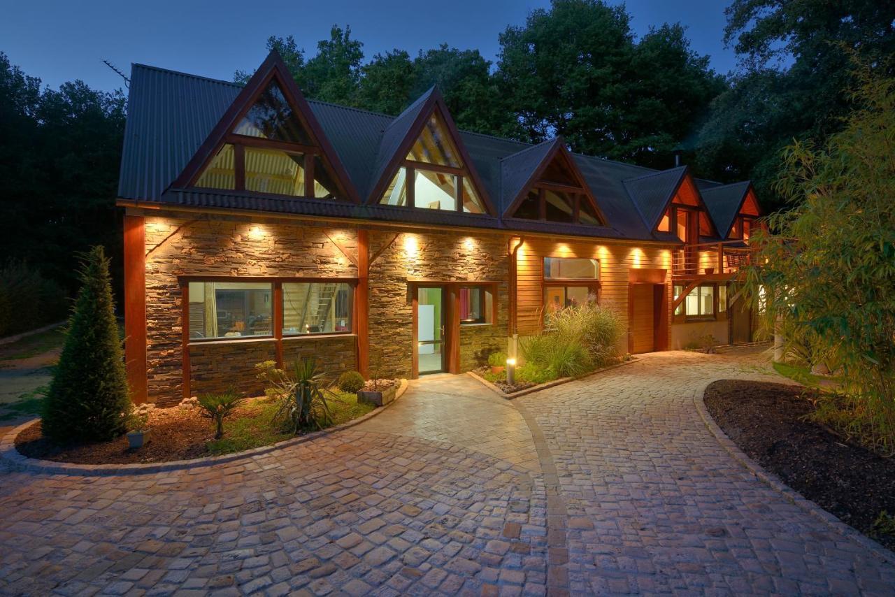 La Maison Dans Les Bois Soucelles Exterior photo